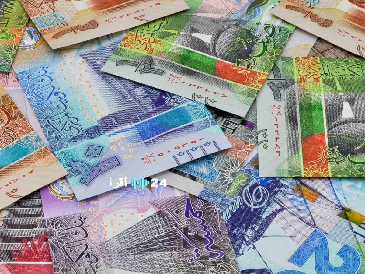 سعر الدينار الكويتي مقابل الجنيه المصري في ختام تعاملات يوم الاثنين 16 مارس 2026