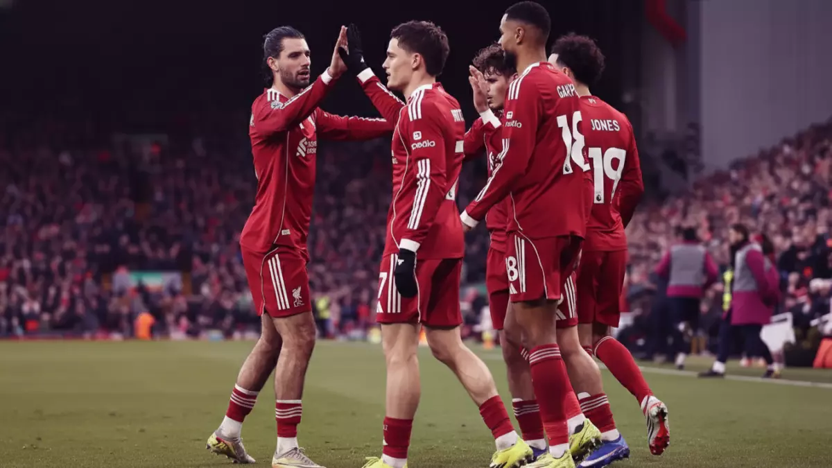 إسطورة ليفربول تنادي بإبعاد محمد صلاح عن الفريق بشكل نهائي والبديل جاهز