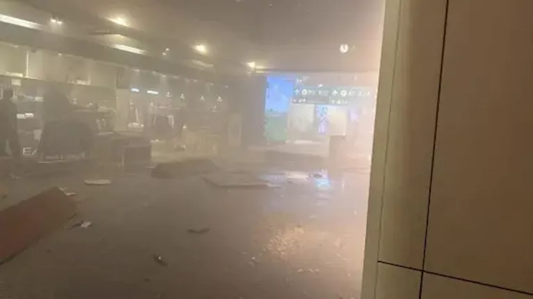 إيقاف وتأجيل الرحلات الجوية بعد استهداف مطار دبي الدولي بطائرة مسيرة وتداعيات الحادث على حركة الطيران العالمية