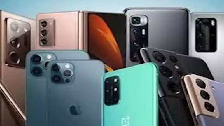 ارتفاع الدولار يضغط على أسعار الهواتف المحلية ويؤدي لزيادة أسعار البنزين