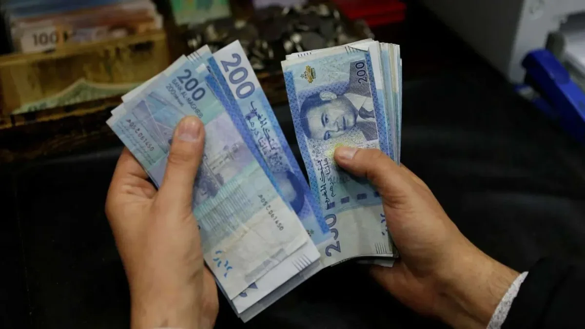 «تحسين ملموس» وزارة الداخلية تمنح القياد والأطر الترابية زيادة بـ 7000 درهم في أجورهم