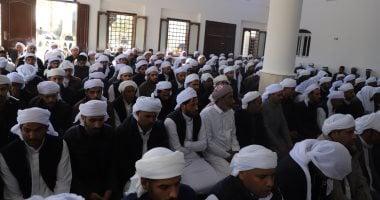 الطرق الصوفية تحتفل بعيد الفطر المبارك بالمدائح الدينية في الشيخ زويد صور