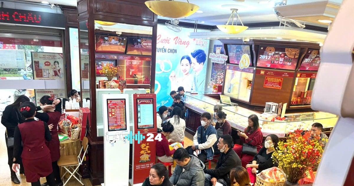 تحديث أسعار الذهب وخواتم الذهب من شركات SJC وBTMC وPNJ وMi Hong إلى جانب المؤشرات العالمية