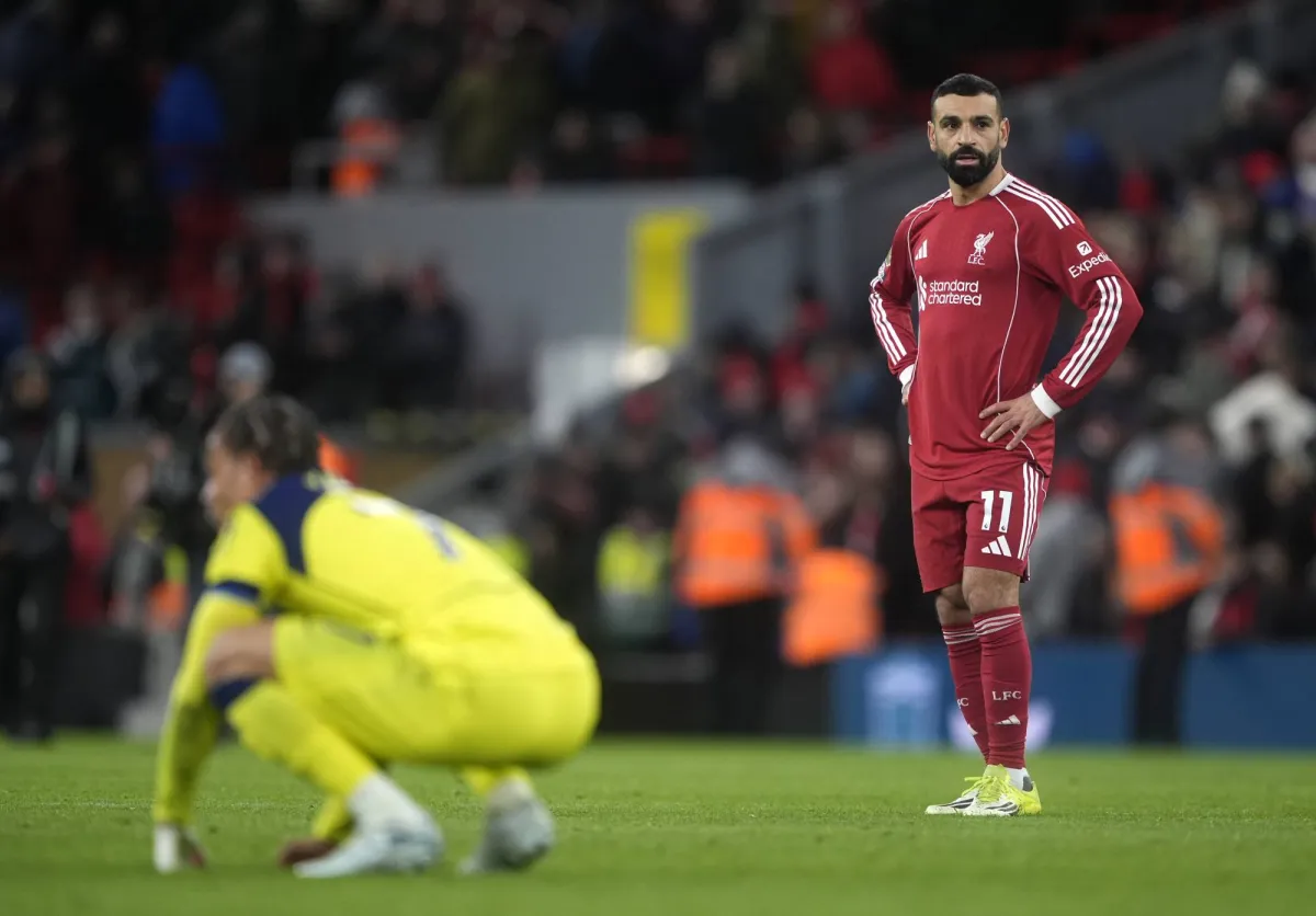 توتنهام يحقق تعادلا دراميا أمام ليفربول في مباراة مثيرة تصعب مهمة الفريقين