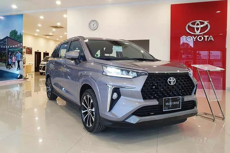 توقعات بانخفاض أسعار تويوتا فيلوز كروس حتى 66 مليون دونغ فيتنامي خلال مارس 2026