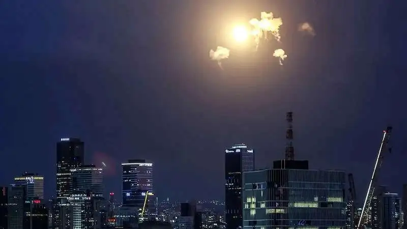 «صوت الأرقام: 6 مليارات دولار كلفة الحرب مع إيران في أسبوع واحد وقلق الكونجرس بشأن مصدر التمويل»