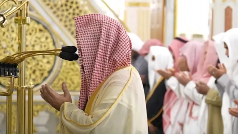 دعاء القنوت في المسجد النبوي ليلة عشرين رمضان وتفاصيل أداءه وأهميته