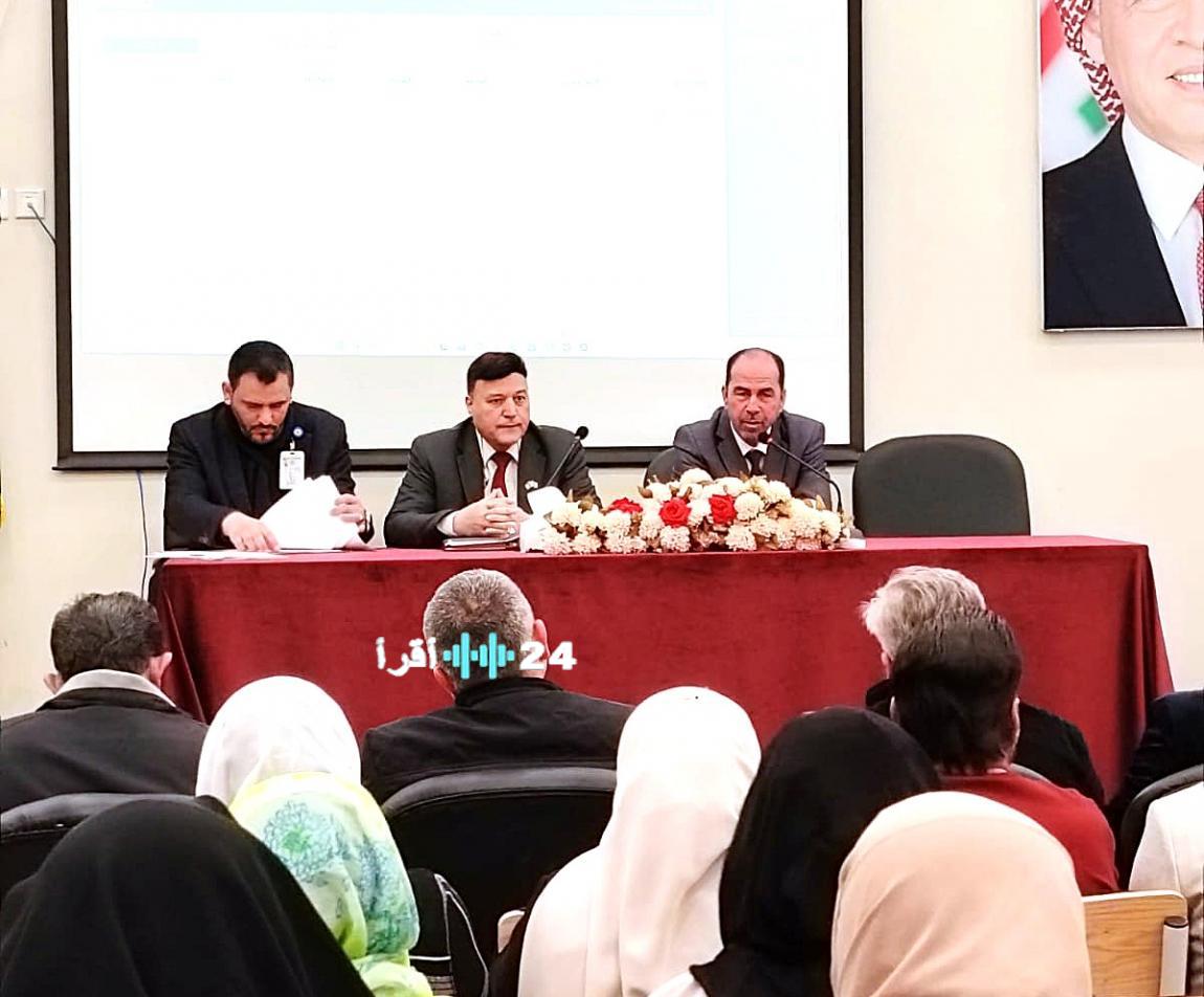 رئيس لجنة الامتحانات الحوامدة يعقد اجتماعاً هاماً لمناقشة استعدادات التقدم لامتحان الثانوية العامة والتحديات المرتبطة به