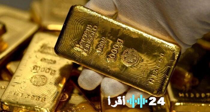 رغم ارتفاع الأسعار أونصة الذهب تسجل أدنى مستوى لها في البورصة العالمية وتقترب من 4700 دولار أسبوعيا
