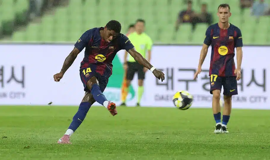 شكوك حول صفقة انتقال راشفورد إلى برشلونة بسبب مخاوف لابورتا تهدد إتمامها