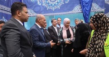 محافظ السويس يهنئ المقيمين بدار الأمل للمسنين بمناسبة عيد الفطر المبارك