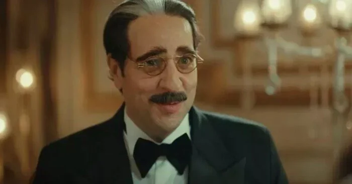 مسلسل النص التاني الحلقة 11 يكشف عن مفاجأة سارة لأحمد أمين بعد نجاح مهمة لندن