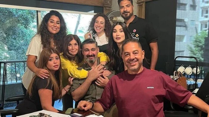 موعد عرض الحلقة 12 مسلسل كلهم بيحبوا مودي والقنوات الناقلة