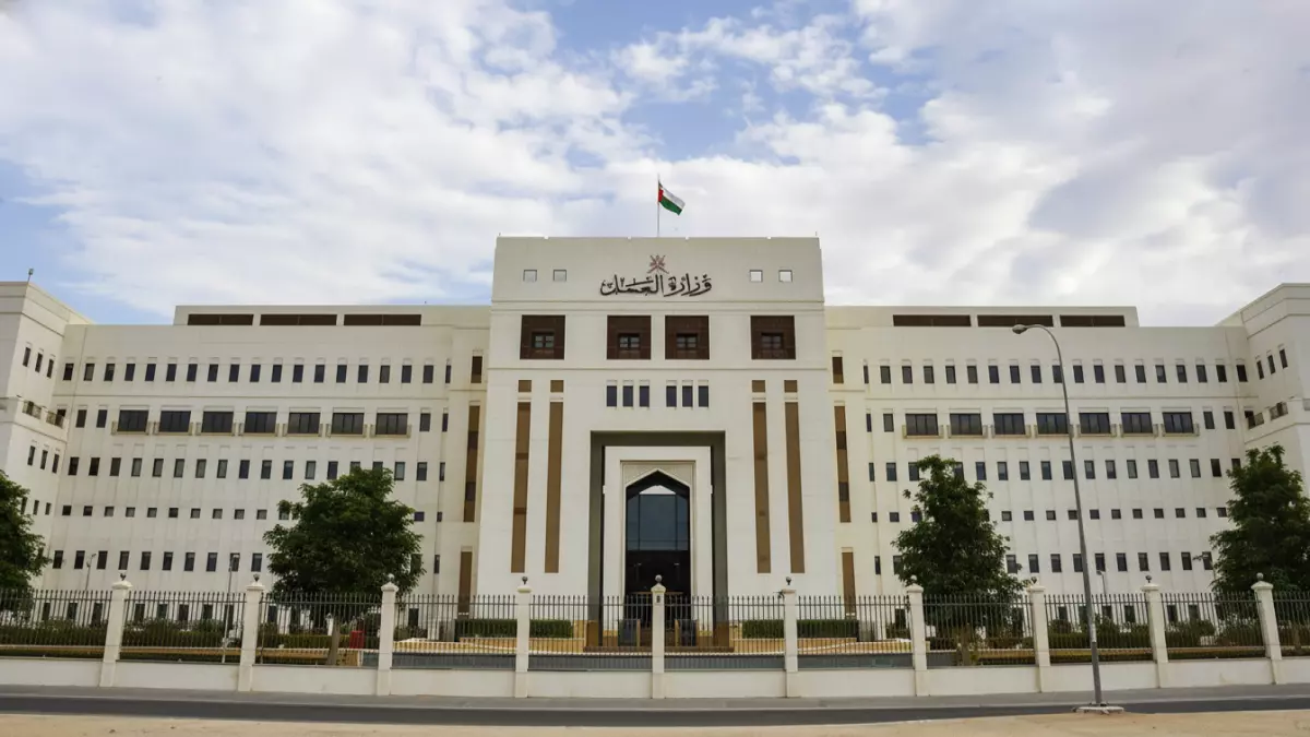 وزارة العمل تحدد موعد إجازة عيد الفطر لعام 2026 في عمان وتعلن عن خمسة أيام من الراحة للعاملين