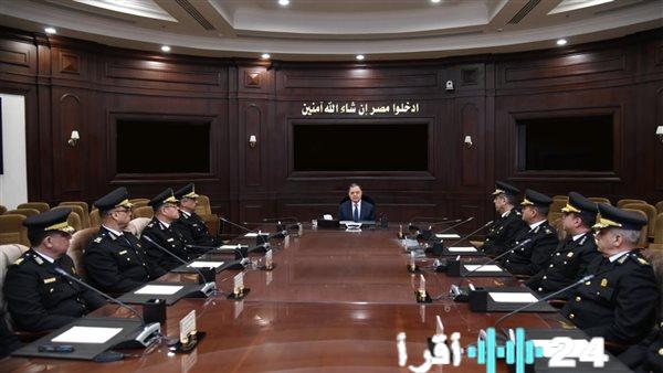 وزير الداخلية يوجه بتأمين المواطنين واحتفالات عيد الفطر وشم النسيم وتعزيز الانضباط الأمني الكامل