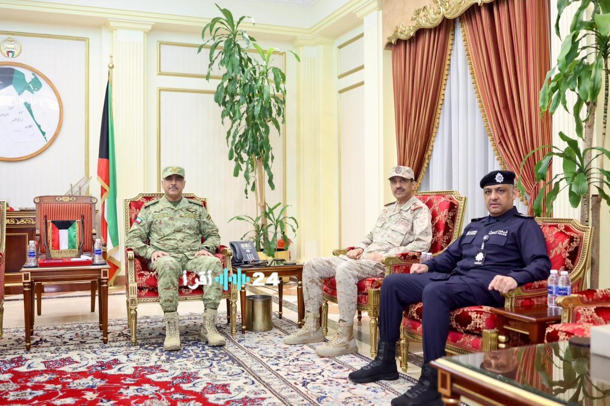 وكيل الحرس يدعو إلى توحيد الجهود الأمنية والعسكرية وتعزيز التعاون الاستراتيجي لمواجهة التحديات الأمنية
