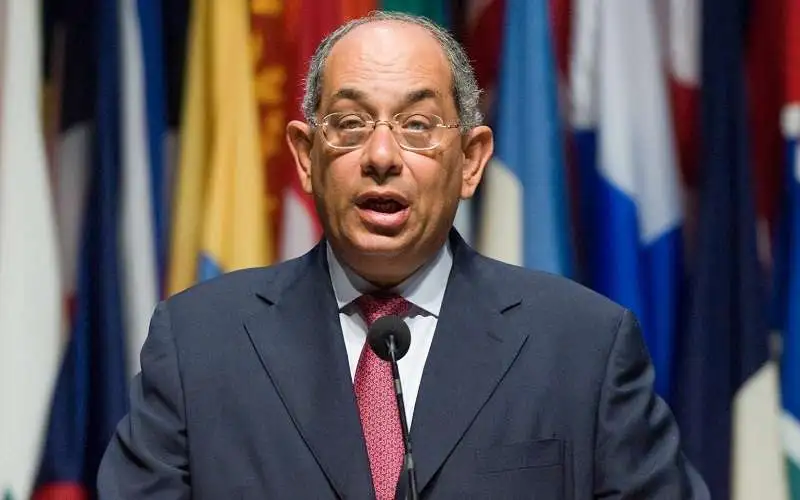 «الحرب المستمرة ضد إيران: تأثيرات اقتصادية مؤقتة وآفاق طويلة الأمد مرتبطة بفترة النزاع»