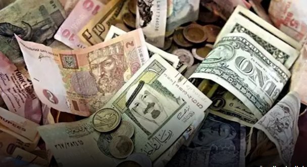 تراجع جديد في أسعار 3 عملات أجنبية اليوم
انخفاض طفيف يضرب قيم 3 عملات مقابل الجنيه
هبوط مفاجئ في أسعار 3 عملات خلال التعاملات الحالية