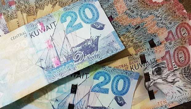 استقرار أسعار الدينار الكويتي اليوم 31 يوليو 2026 وتفاوت ملحوظ بين البنوك
سعر الدينار الكويتي اليوم 31 يوليو 2026 ومستوى التباين في المصارف
تحديثات أسعار الدينار الكويتي اليوم 31 يوليو 2026 وسط استقرار في التداولات البنكية