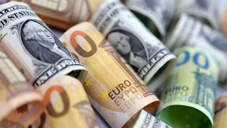 تراجع ملحوظ في أسعار 6 عملات عربية اليوم 27 يوليو 2026
6 عملات عربية تسجل انخفاضاً في تعاملات اليوم 27 يوليو 2026
هبوط أسعار 6 عملات عربية خلال تعاملات اليوم 27 يوليو 2026