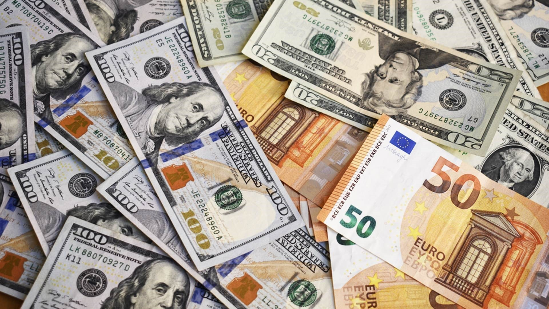 مؤشرات إيجابية تسيطر على تحركات العملات في التعاملات الأخيرة